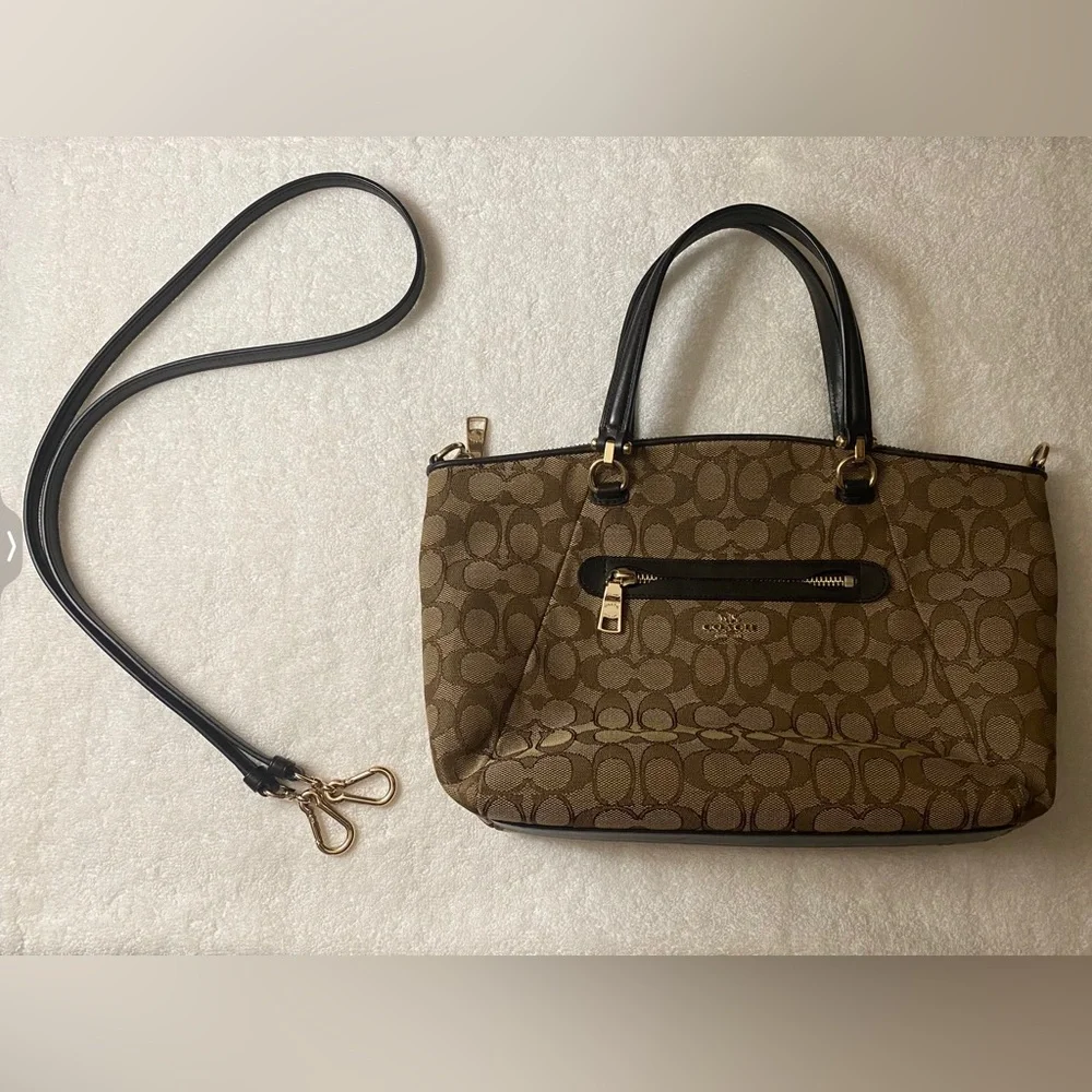 Coach authentic handbag